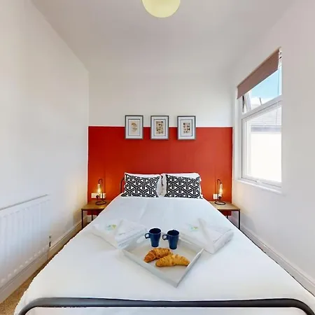 City Centre - 2 Bed Apartment- Free Parking & Netflix Cardiff Exterior photo