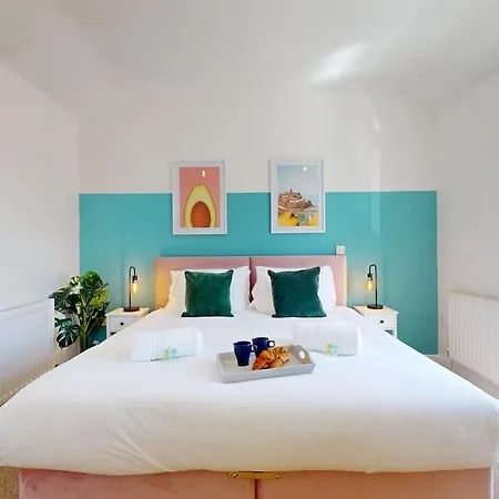 City Centre - 2 Bed Apartment- Free Parking & Netflix Cardiff Exterior photo